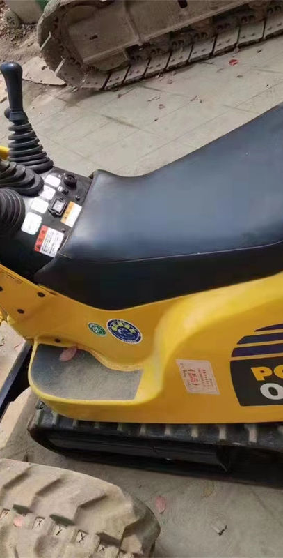Gebruikte machines voor het verplaatsen van aarde krabbelgraver 0,3 ton hoogwaardige minigraver Komatsu pc 01