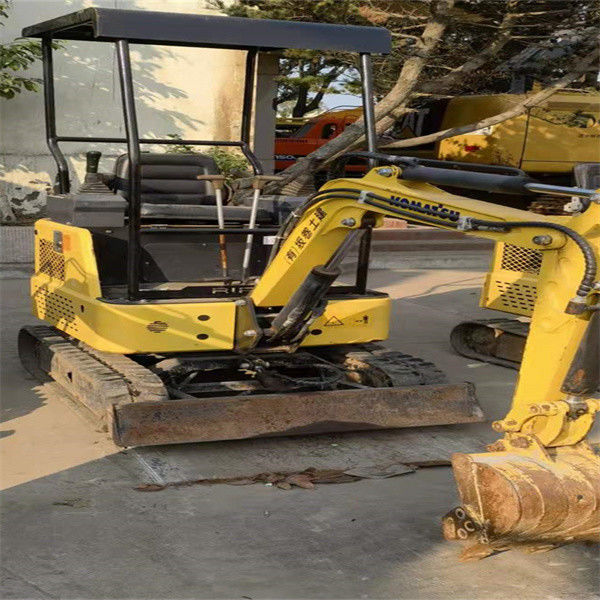Klaar voor het werk en ervaren gebruikt Japan komatsu pc 15 MR in goede staat