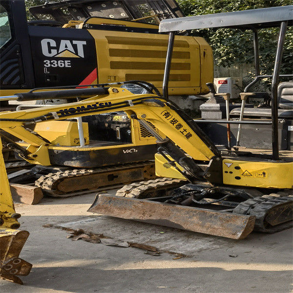 Klaar voor het werk en ervaren gebruikt Japan komatsu pc 15 MR in goede staat