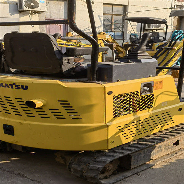 Klaar voor het werk en ervaren gebruikt Japan komatsu pc 15 MR in goede staat