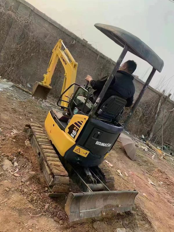 Gebruikte machines voor het verplaatsen van aarde kruipgraver 2 ton hoge kwaliteit minigraver Komatsu pc 18 MR