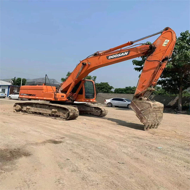 25 ton gereed gebruikte graafmachine voor het werk en ervaren gebruikte Korea ingevoerd Doosan DX 260LC