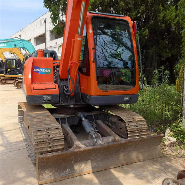 8 ton gereed gebruikte graafmachine voor het werk en ervaren gebruikte Korea ingevoerde Doosan DX 75