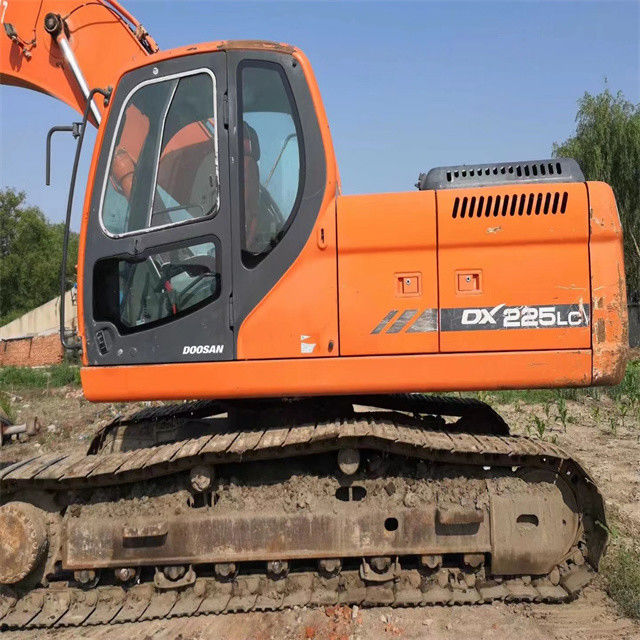 22 ton klaar voor gebruik en ervaren gebruikt Korea geïmporteerd Doosan DX 225 LC in goede staat