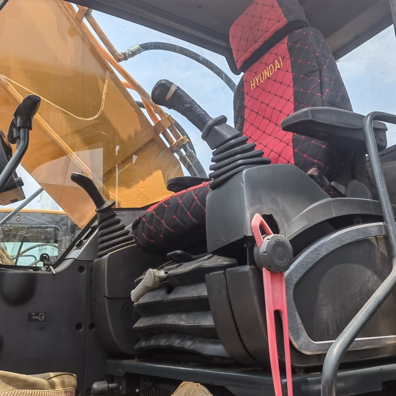 30 ton klaar voor het werk en ervaren Koreaans Hyundai DH305LC-9