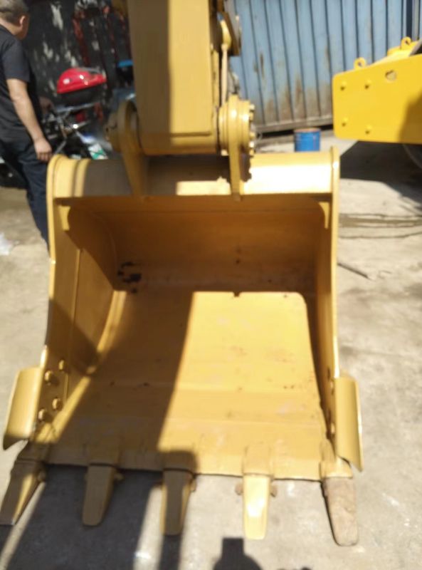 17.9 ton bijna nieuw Japan ingevoerde crawler graafmachine gebruikt verbouwen CAT 318 D2L