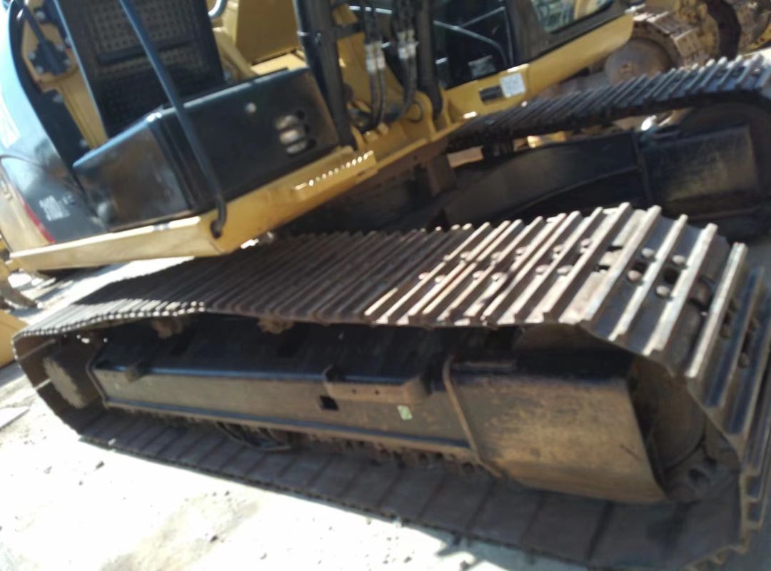 17.9 ton bijna nieuw Japan ingevoerde crawler graafmachine gebruikt verbouwen CAT 318 D2L