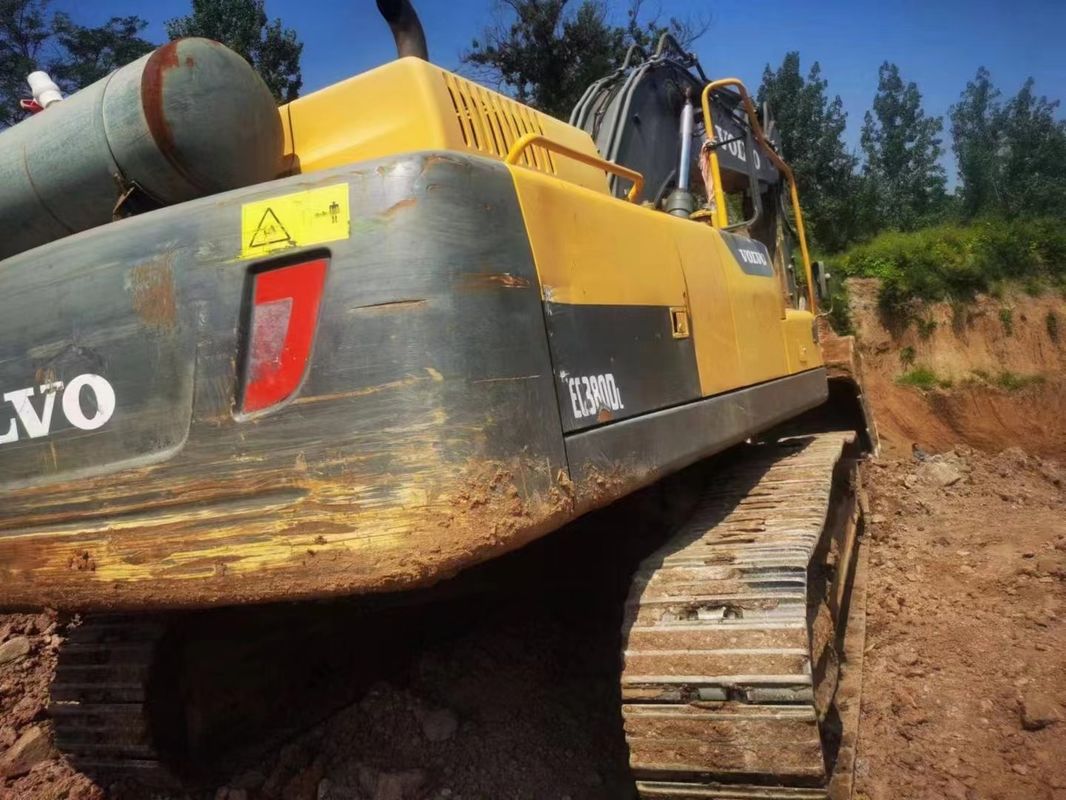 Zweden geïmporteerde hoge kwaliteit Volvo EC380 kruipgraafmachine gebruikt bijna nieuw