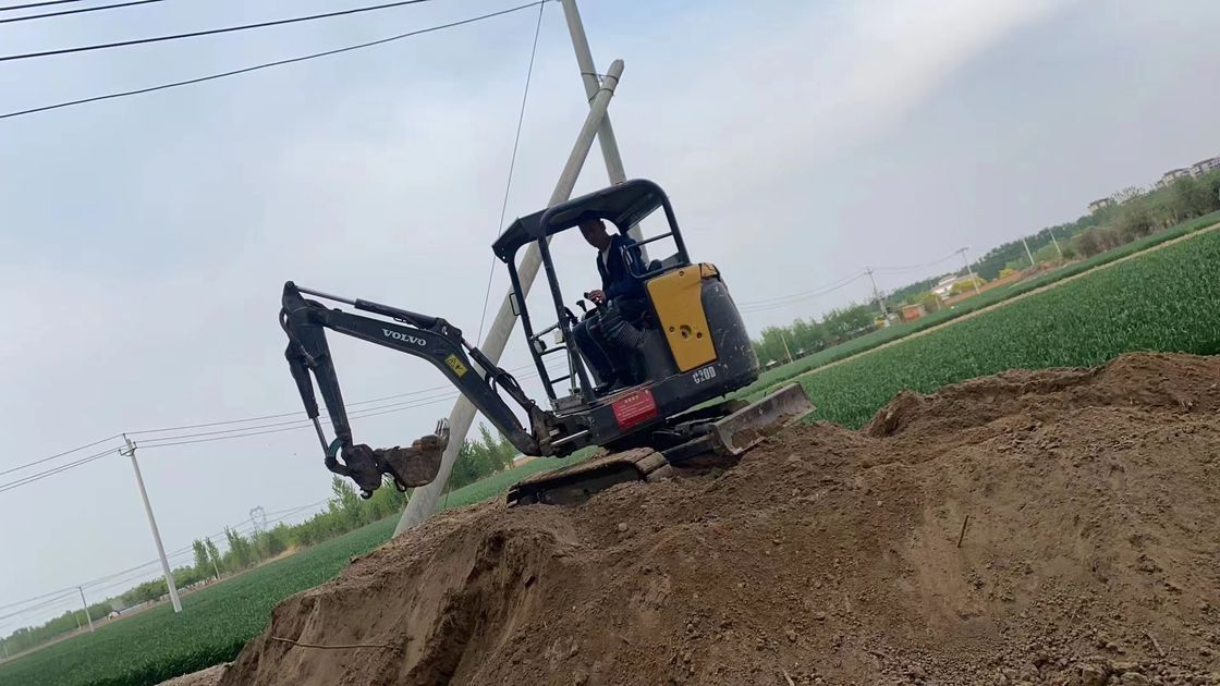 Zweden ingevoerd hoogwaardige Volvo EC18D crawler graafmachine gebruikt bijna nieuw