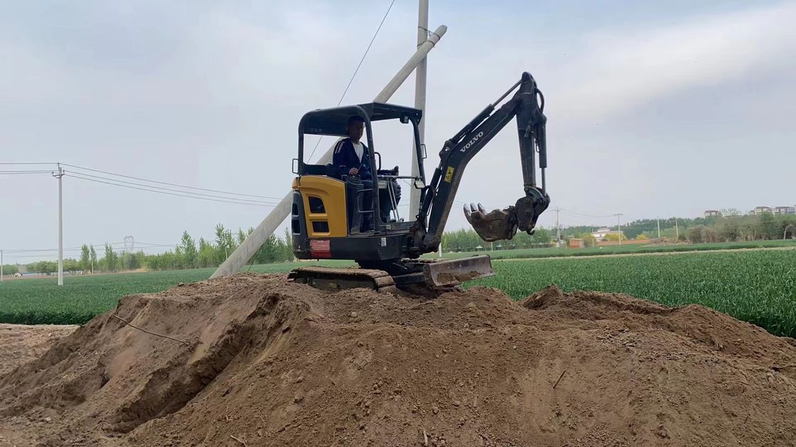 Zweden ingevoerd hoogwaardige Volvo EC18D crawler graafmachine gebruikt bijna nieuw