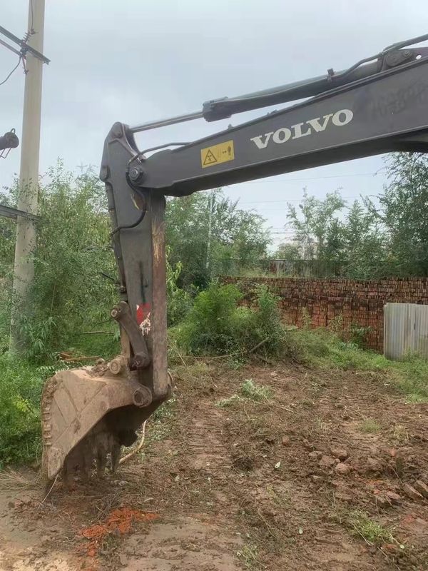 Zweden geïmporteerde hoogwaardige Volvo EC80D crawler graafmachine gebruikt bijna nieuw 100% klaar