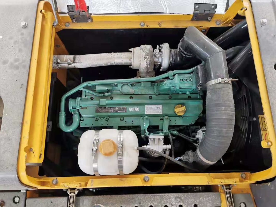 Zweden geïmporteerde hoogwaardige Volvo EC200DL crawler graafmachine bijna nieuw gebruikt 100% klaar