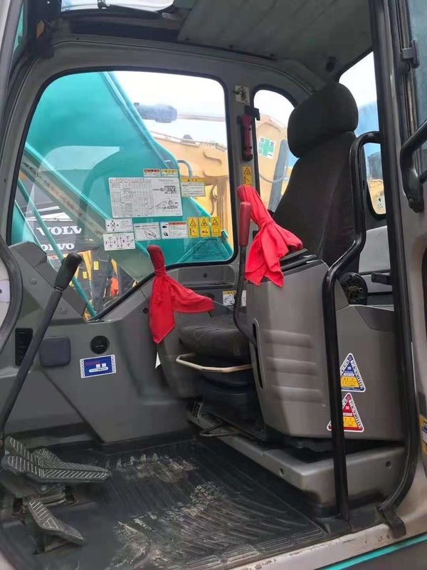 Gebruikte Kobelco SK200 Crawler graafmachine te koop. 20 ton tweedehands graafmachine uit China.