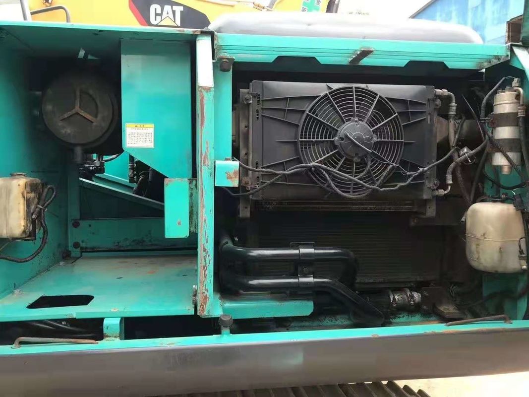 Gebruikte Kobelco SK200 Crawler graafmachine te koop. 20 ton tweedehands graafmachine uit China.