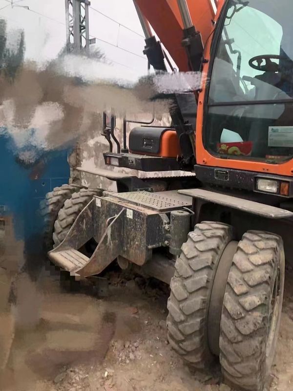 15 ton Korea geïmporteerd 90% nieuwe Doosan DX 140W Gebruikte wiel graafmachine met hoge kwaliteit en beste prestaties te koop