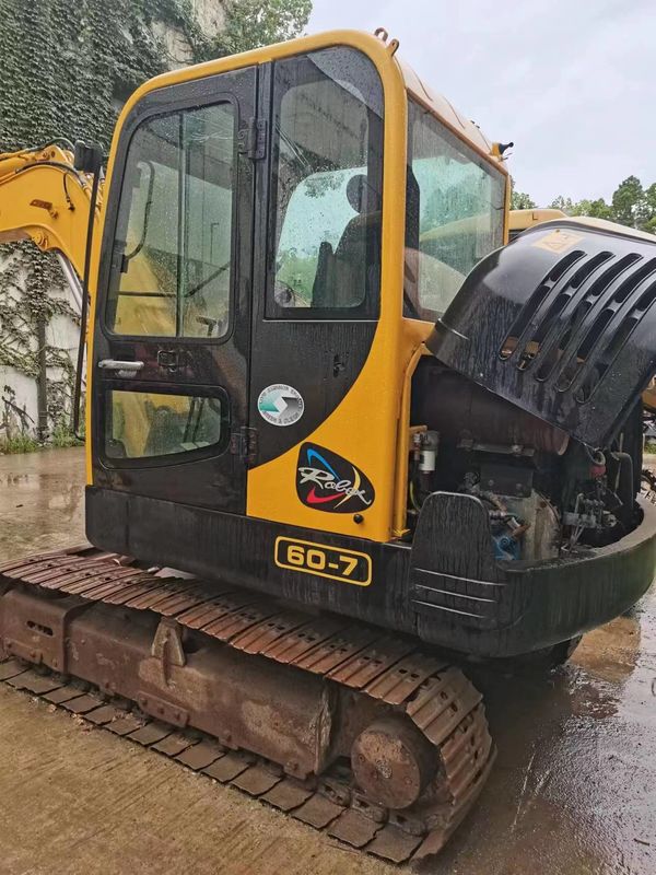 Gebruikte Hyundai R60 Bucket Capaciteit Max. 0.18 M3 5.6m Transportlengte
