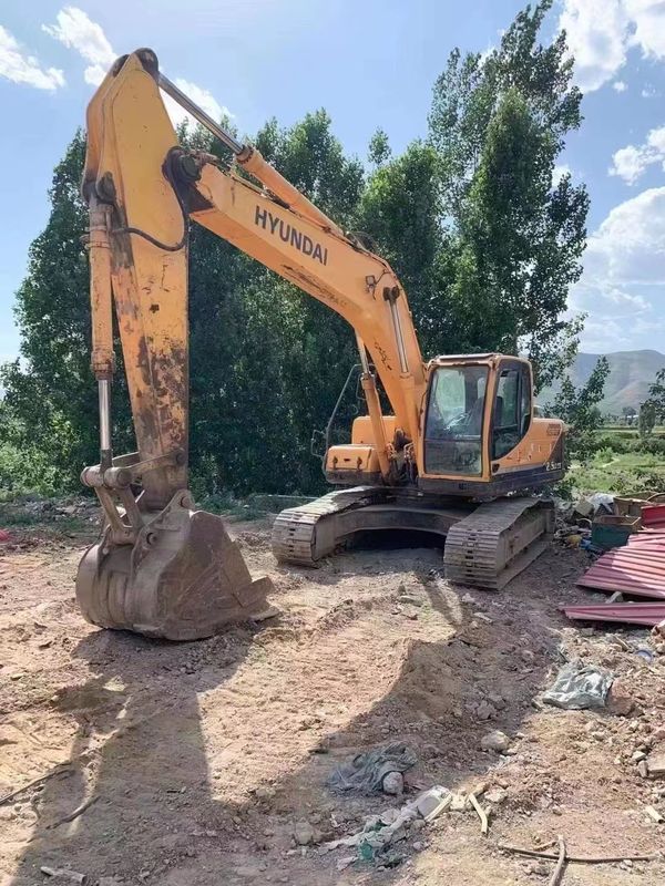 2000 rpm Gebruikte Hyundai R215 klaar voor werk en ervaren Korea ingevoerd in goede staat