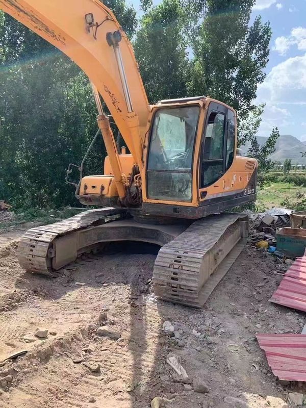 2000 rpm Gebruikte Hyundai R215 klaar voor werk en ervaren Korea ingevoerd in goede staat