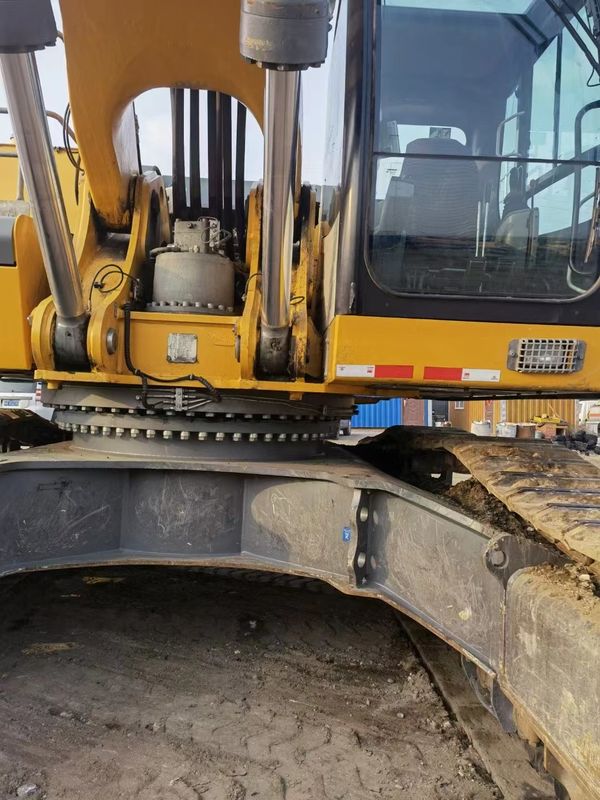 Gebruikte Liebherr R966 klaar voor werk en ervaren Duits ingevoerd in goede staat.