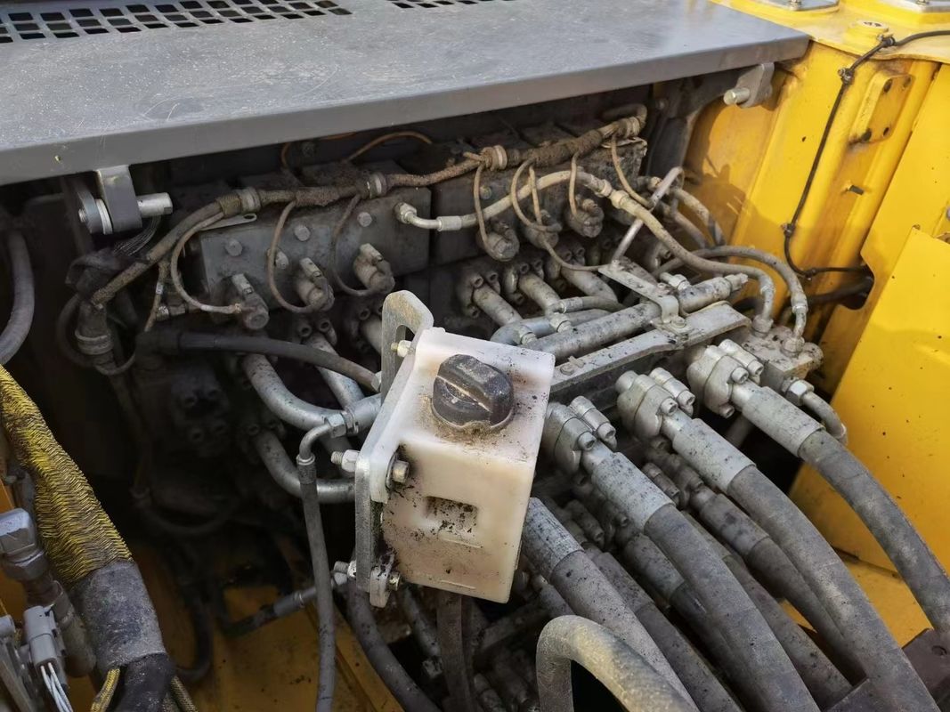 Gebruikte Liebherr R966 klaar voor werk en ervaren Duits ingevoerd in goede staat.