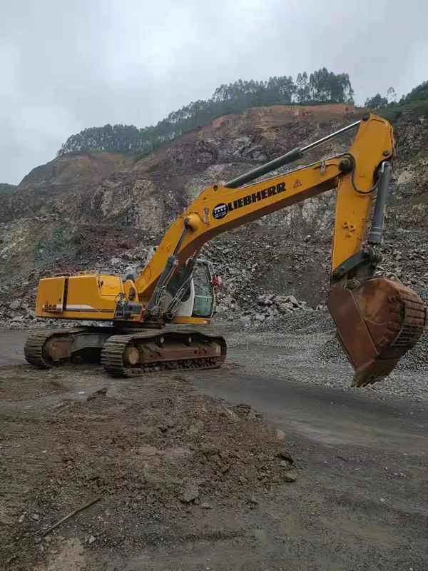Gebruikte Liebherr R944 klaar voor werk en ervaren Duits ingevoerd in goede staat.