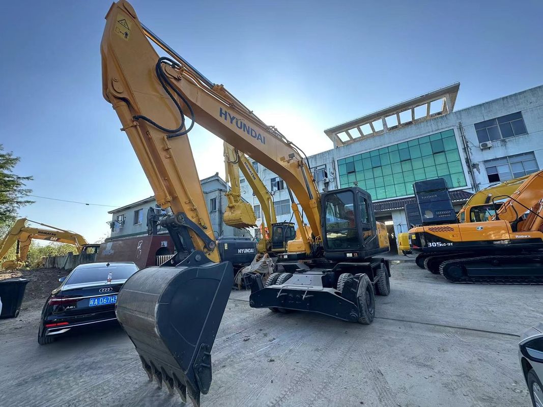 21.2 ton Hyundai 210W-7 Gebruikte wielgraafmachine Bucket capaciteit 1.34m3
