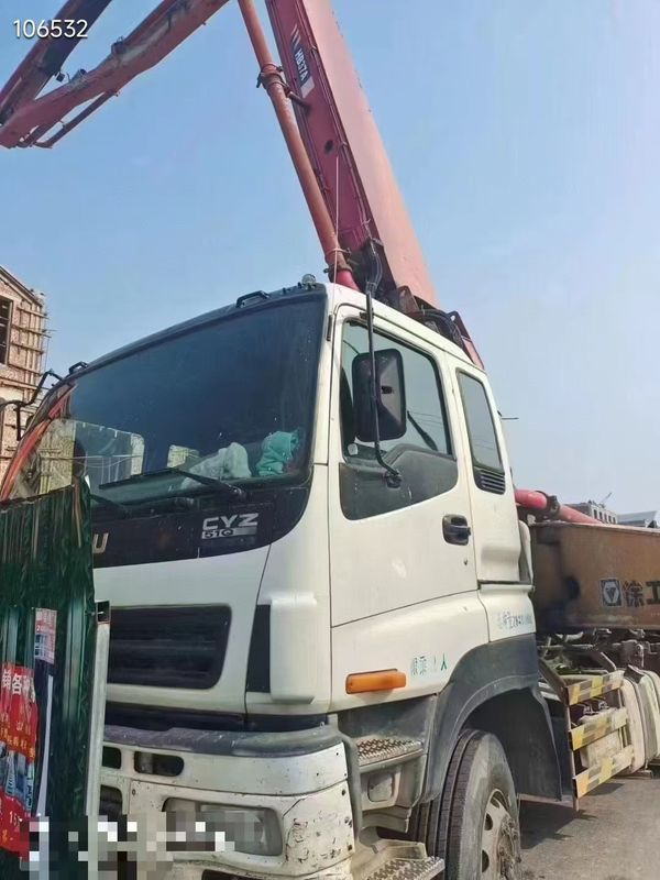 6×4 of 8×4 aandrijving klaar om te werken XCMG. HB37A 37 m beton pomp vrachtwagen voor betonnen levering en gieten