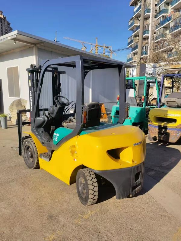 Japan Gebruikte elektrische heftruck Komatsu 2,5 ton heftruck Motorvermogen