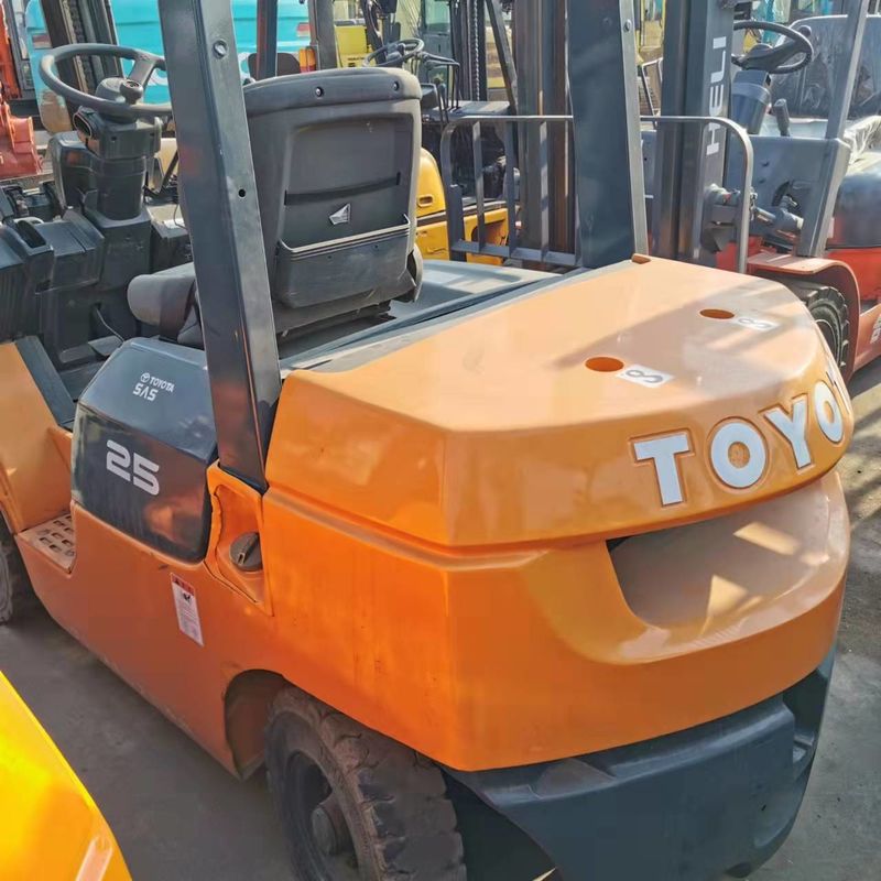 Japan Gebruikte elektrische heftruck TOYOTA 2,5 ton heftruck Motorvermogen