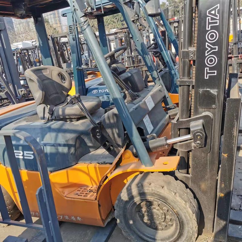 Japan Gebruikte elektrische heftruck TOYOTA 2,5 ton heftruck Motorvermogen