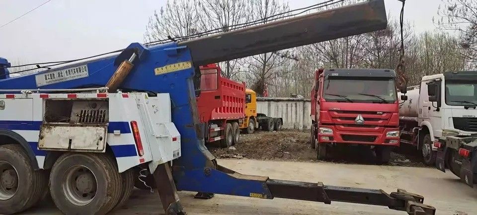 4x2/6x2/6x4/8x4/8x6/4x4/6x6 rijdende type Wrecker Truck met hoog vermogen