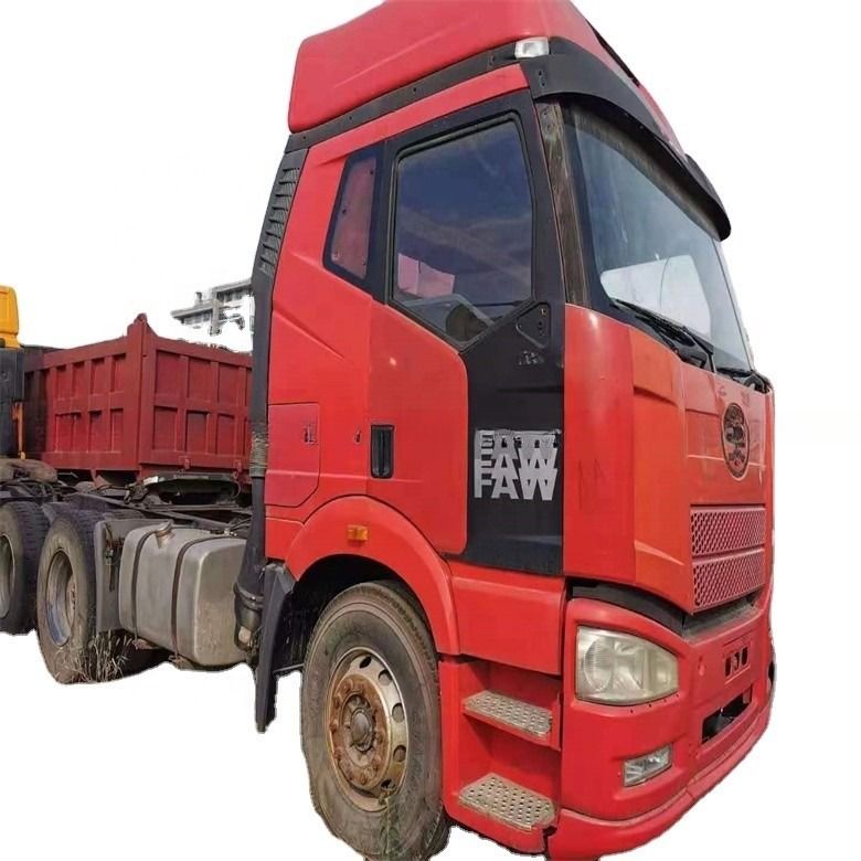 10 Voorwaarts schakelen Gebruikt Faw tractor Zware vrachtwagen 6*4 Met multimedia systeem