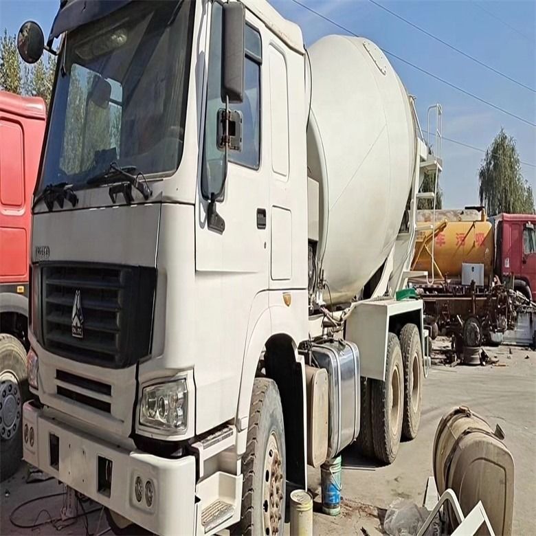 7M3/H Productiviteit Gebruikt HOWO Betonmixer Truck 6*4 371HP 375HP in goede staat