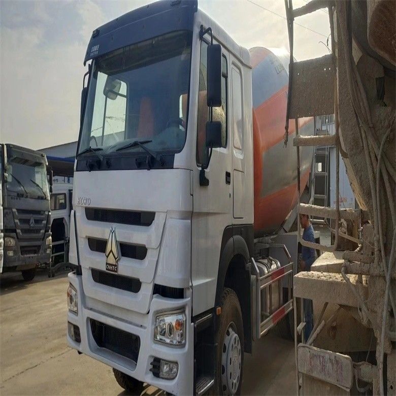 7M3/H Productiviteit Gebruikt HOWO Betonmixer Truck 6*4 371HP 375HP in goede staat