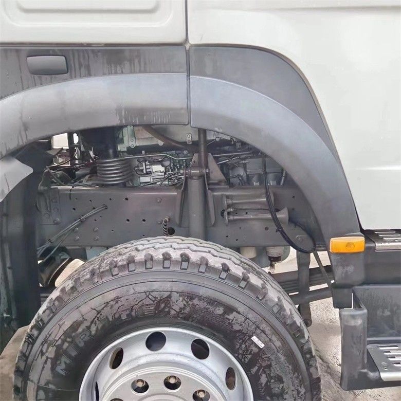 Multimedia systeem uitgerust 6x4 Howo Dump Truck sinotruck 371 LHD met en links stuur