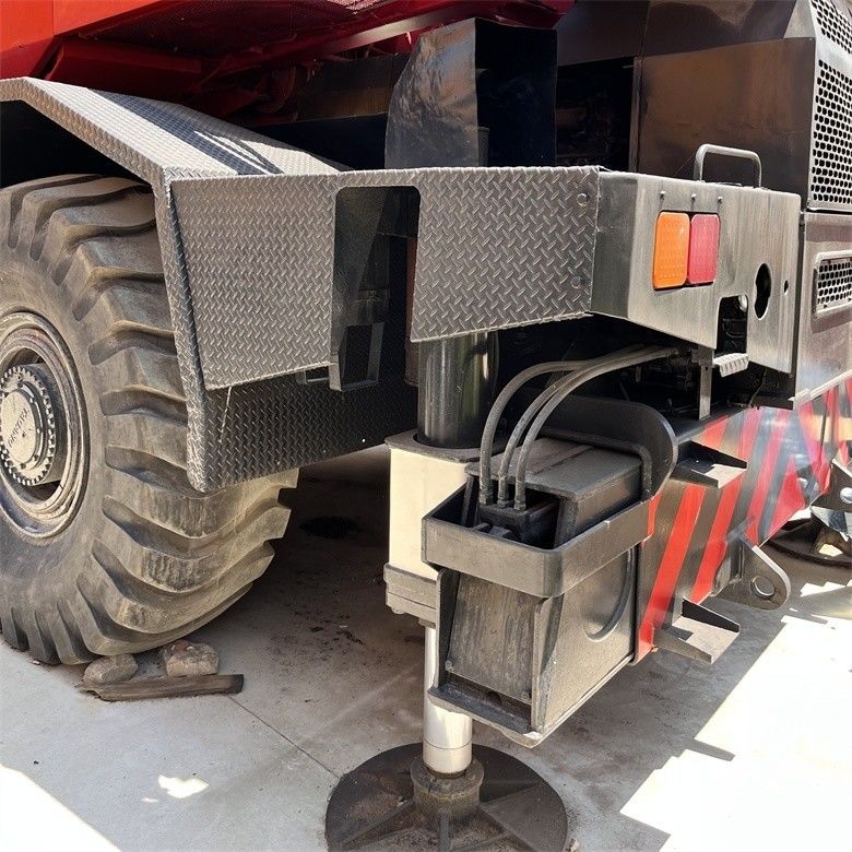 139.8kw Bruto vermogen Tadano TR-500EX Gebruikte kraan met een capaciteit van 50 ton en een capaciteit van 250 liter brandstof