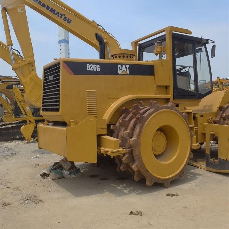 35 ton gebruikte Caterpillar Cat 826G compactor in uitstekende staat originele kleur Japan