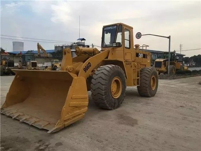 Hoog vermogen Japan tweedehands Cat 966D-lader in goede staat voor zwaar werk