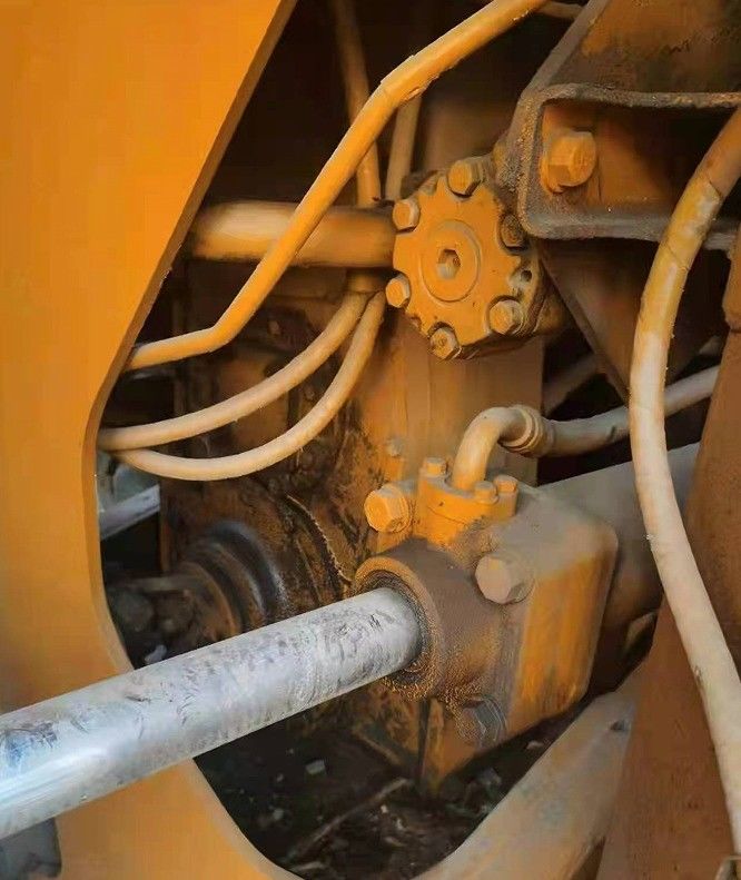 Hoog vermogen Japan tweedehands Cat 966D-lader in goede staat voor zwaar werk