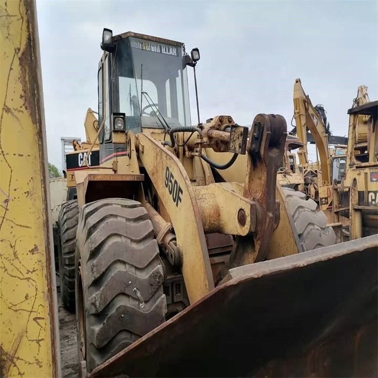 Caterpillar 950F 17 ton wiellader met een verplaatsing van 6,6 liter en 3200-3300 werkuren