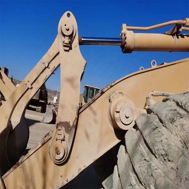 Gebruikte Caterpillar CAT 988G 988 50 ton wiellader met max. ontladingshoogte 4,46 m