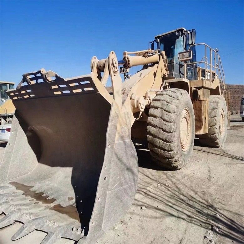 Gebruikte Caterpillar CAT 988G 988 50 ton wiellader met max. ontladingshoogte 4,46 m