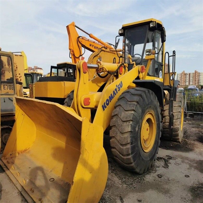 Hoogwaardige Komatsu WA470-3-lader met 7 ton nominale lading en 11 liter verplaatsing uit Japan