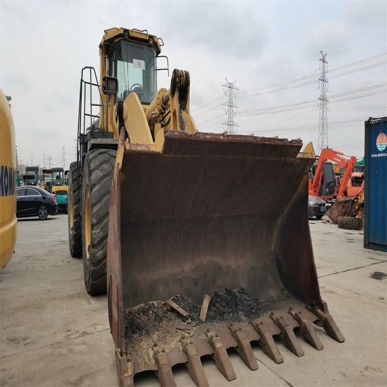 Laag werktijd WA600-6 wiellader uit Japan met een machinegewicht van 44000-44500 kg