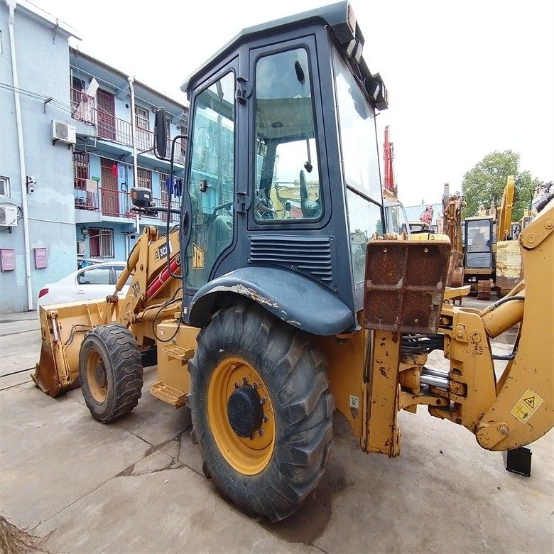Originele hydraulische pomp Gebruikte JCB 3CX boormachine 6,07 ton Nominale lading Goede staat