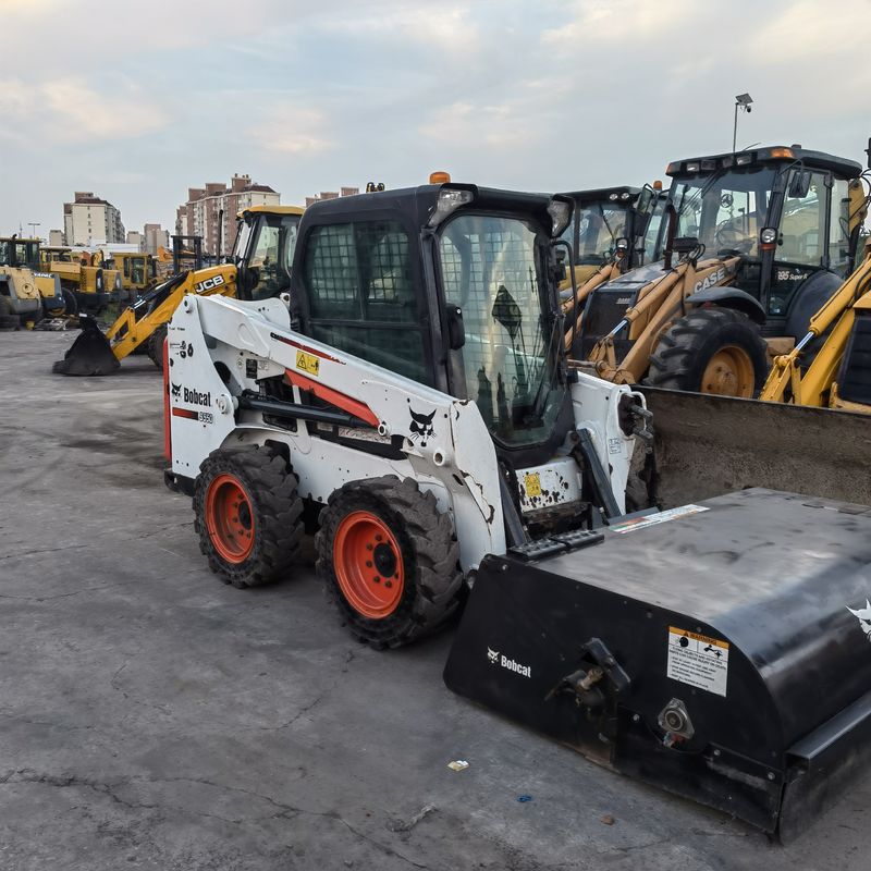 Verplaatsbare wiel- en stuurladder BOCAT S550 Gebruikte ladder voor bouwwerkzaamheden