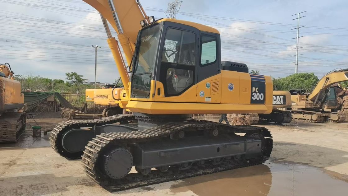 Gebruikte Komatsu PC300-7 graafmachine met 180 kW motorvermogen Hydraulische graafmachine