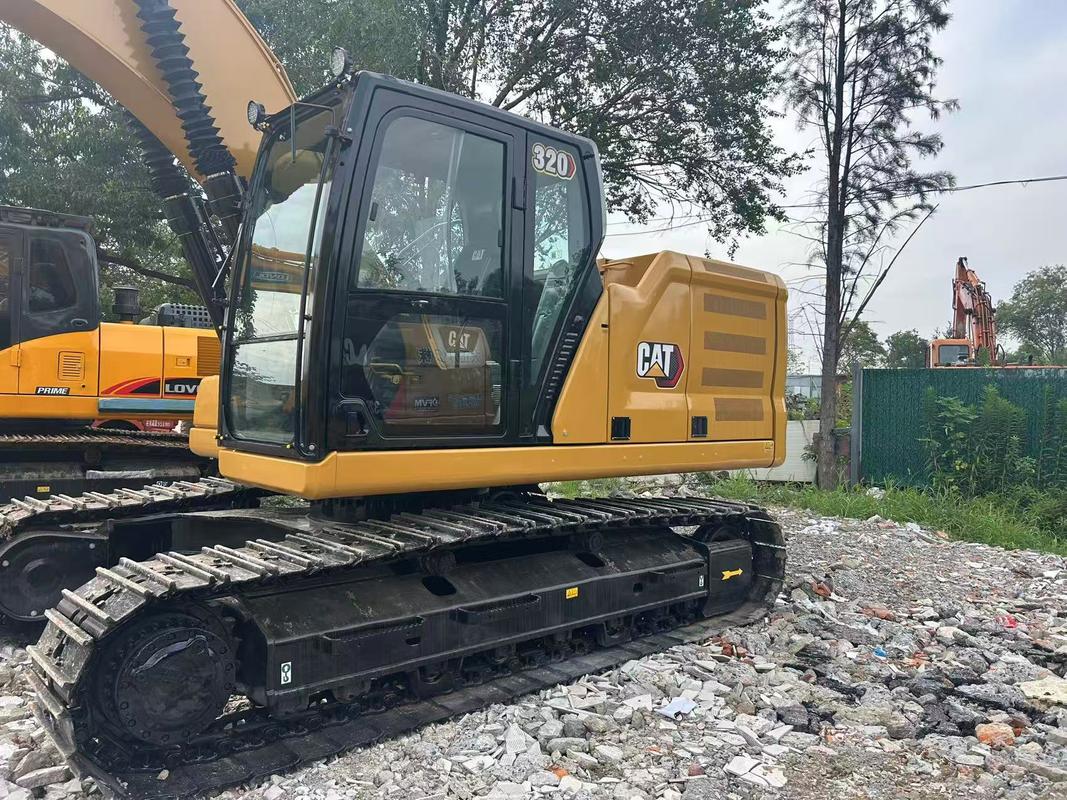 Gebruikte CAT 320 Rupsgraafmachine Transport Hoogte 2,96 M 22,5 T