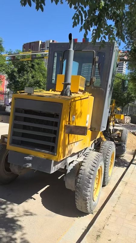 Gebruikte Komatsu GD355A-1 Motor Grader te koop.