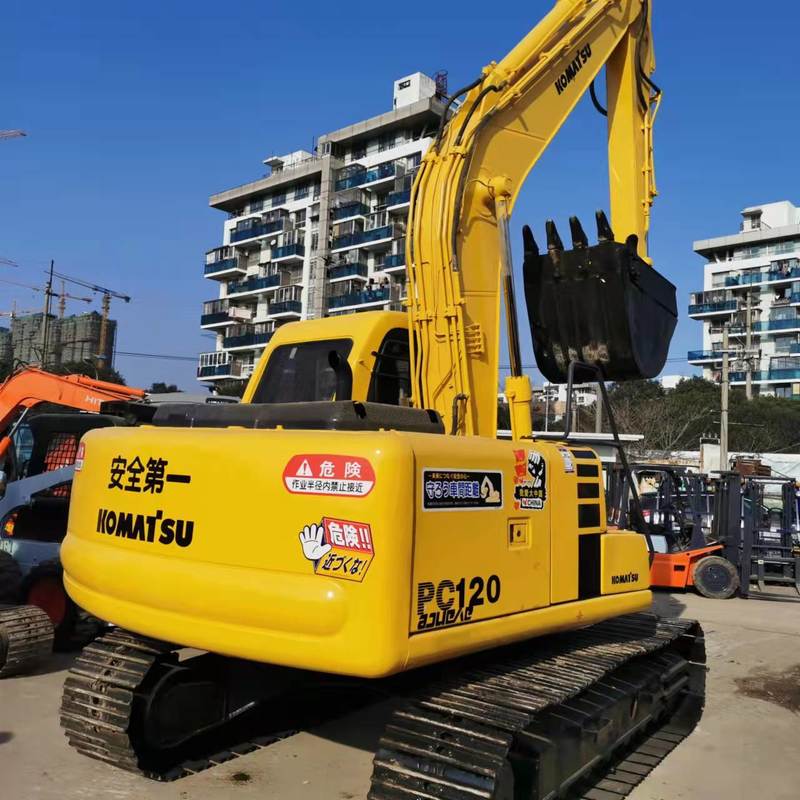 Used Komatsu PC 120-6 Crawler Excavator with 3000 Working Hours 63kW Power and 0.76m³ Bucket Capacity